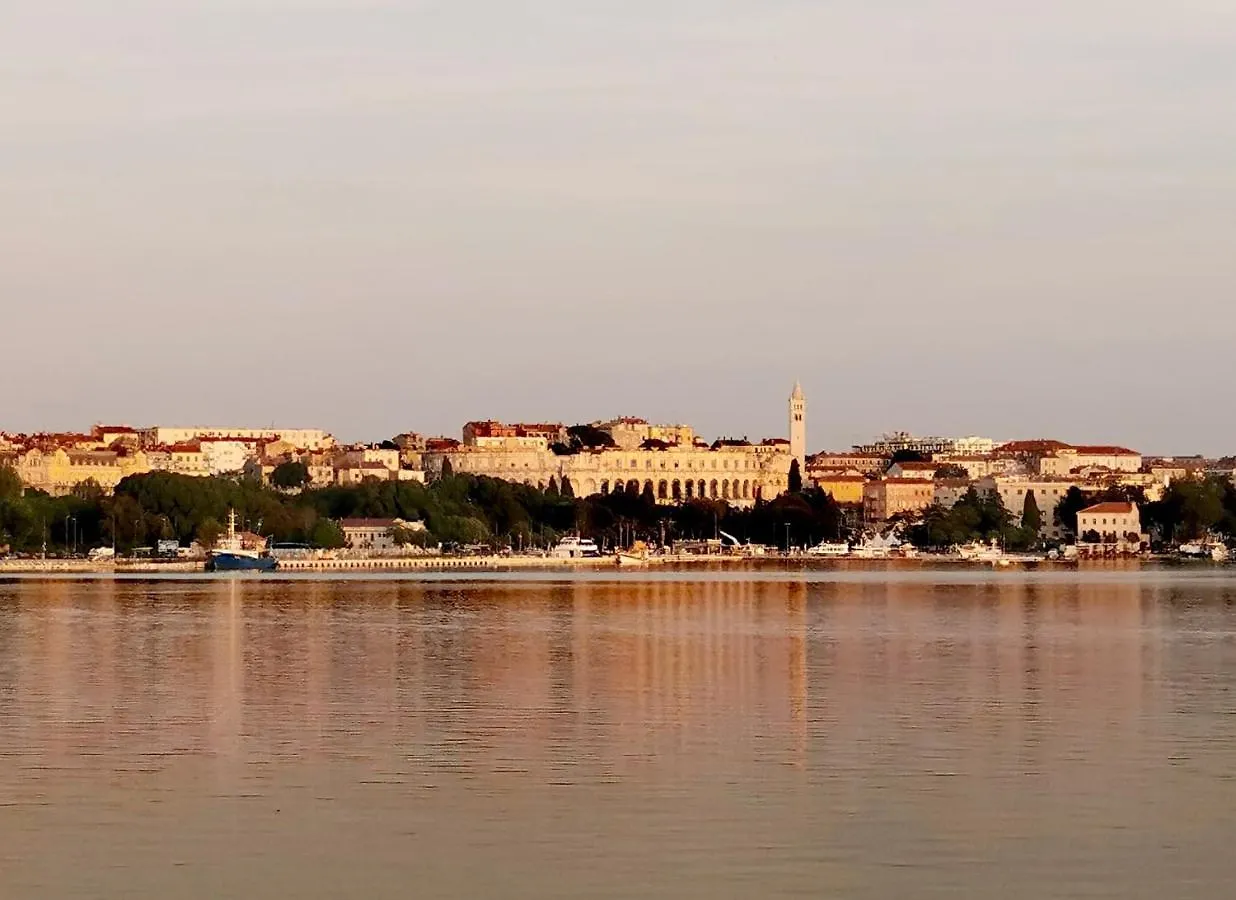 Apartman Filip 1 Pula Apartment 0*,